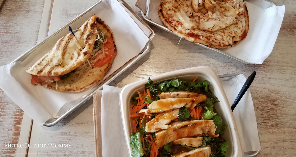 tropical smoothie cafe chicken pesto flatbread